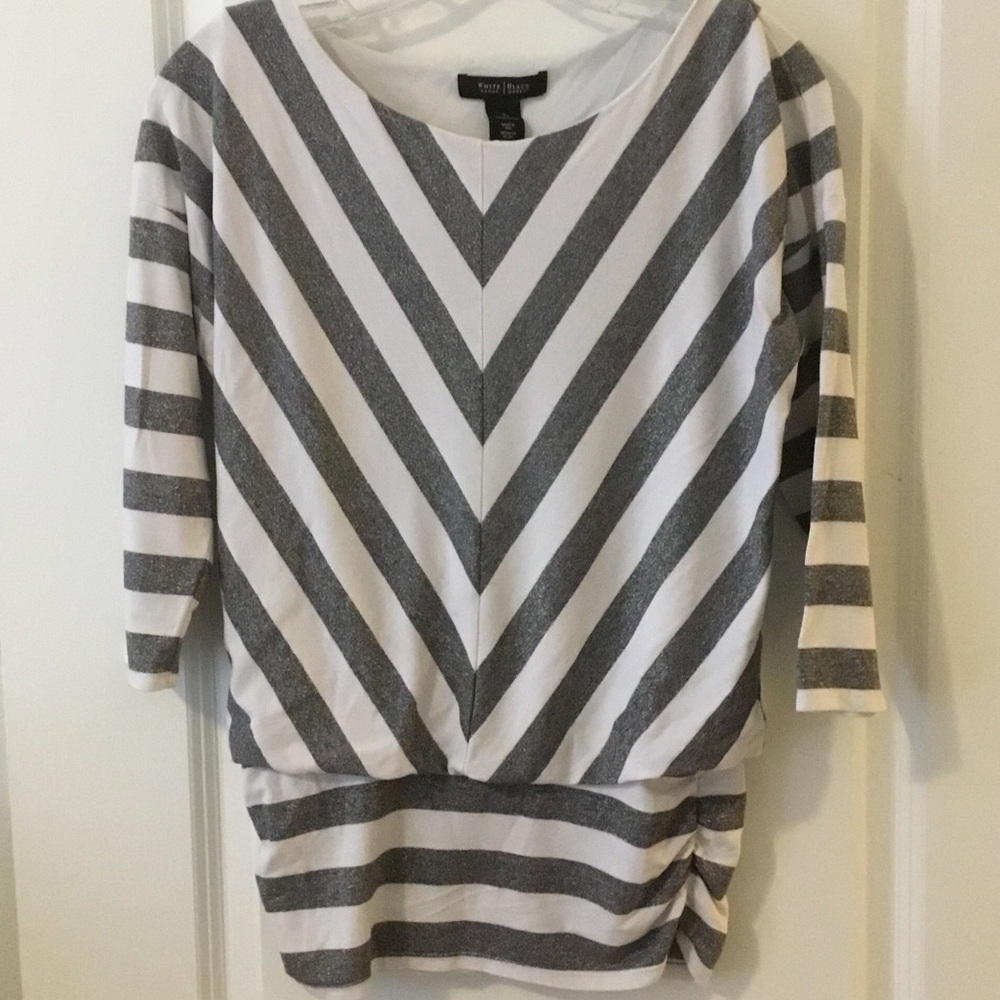 White House Black Market Gray and White Chevron Long Sleeve Top